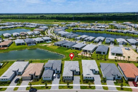Casa en venta en Port St. Lucie, Florida, 4 dormitorios, 197.79 m2 № 2316973 - foto 22