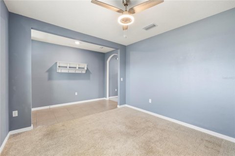 House in Riverview, Florida 5 bedrooms, 248.42 sq.m. № 2294536 - photo 7