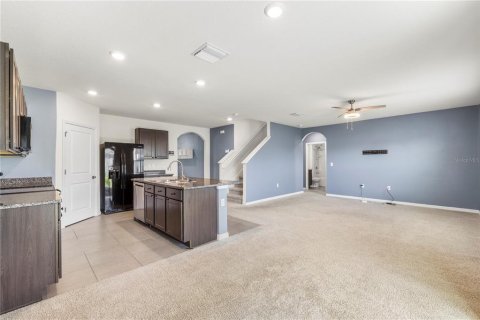 House in Riverview, Florida 5 bedrooms, 248.42 sq.m. № 2294536 - photo 13