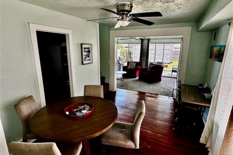Villa ou maison à vendre à Sarasota, Floride: 4 chambres, 163.14 m2 № 1843884 - photo 7