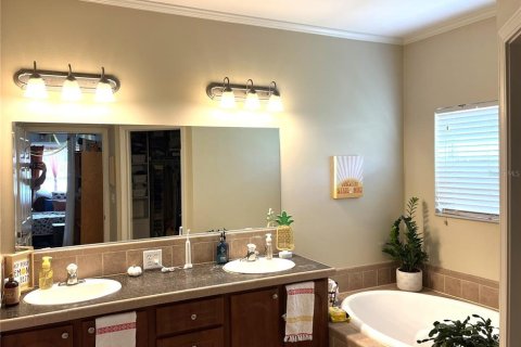 Casa en venta en Wesley Chapel, Florida, 5 dormitorios, 259.01 m2 № 1608378 - foto 21