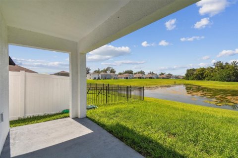 House in Dade City, Florida 3 bedrooms, 140.84 sq.m. № 1721118 - photo 3