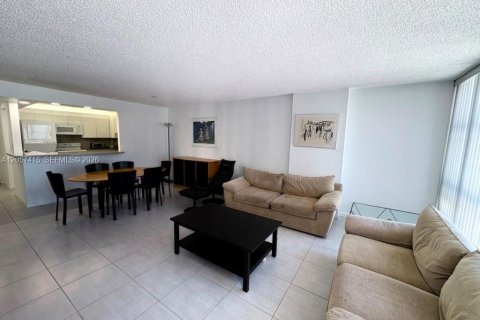Copropriété à louer à Miami, Floride: 2 chambres, 126.53 m2 № 2248862 - photo 3