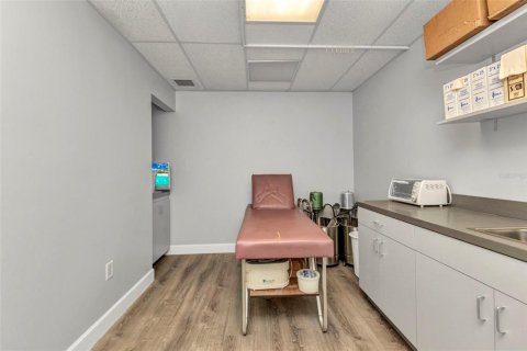 Купить коммерческую недвижимость в Порт-Шарлотт, Флорида 159.42м2, № 1759773 - фото 25