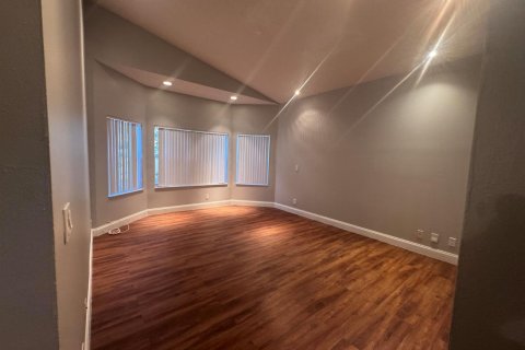 House in Coconut Creek, Florida 3 bedrooms, 174.66 sq.m. № 2192028 - photo 6