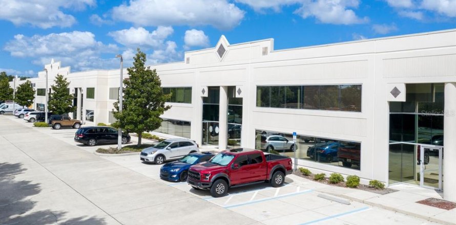 Commercial property in Orlando, Florida 339.09 sq.m. № 2298945