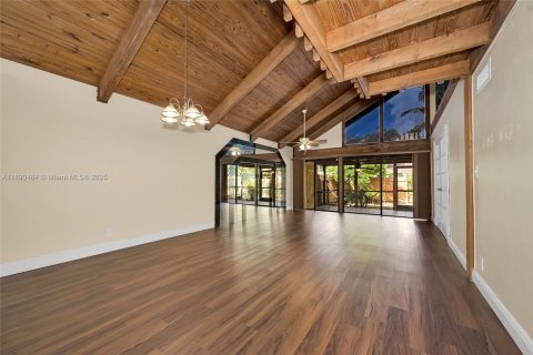 Townhouse in Fort Lauderdale, Florida 2 bedrooms, 107.02 sq.m. № 1943323 - photo 7