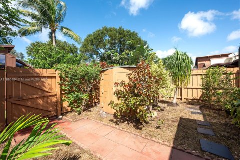 Townhouse in Fort Lauderdale, Florida 2 bedrooms, 107.02 sq.m. № 1943323 - photo 29