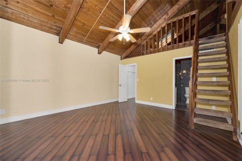 Townhouse in Fort Lauderdale, Florida 2 bedrooms, 107.02 sq.m. № 1943323 - photo 11