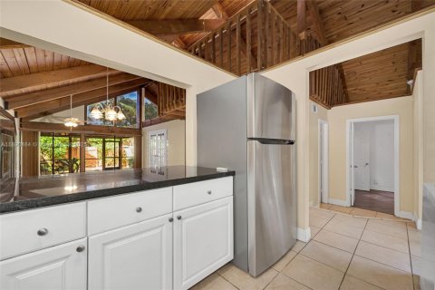 Townhouse in Fort Lauderdale, Florida 2 bedrooms, 107.02 sq.m. № 1943323 - photo 4