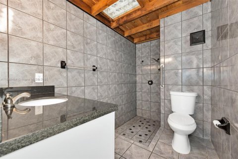 Townhouse in Fort Lauderdale, Florida 2 bedrooms, 107.02 sq.m. № 1943323 - photo 14