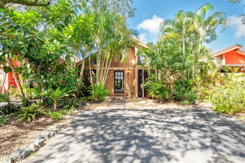 Townhouse in Fort Lauderdale, Florida 2 bedrooms, 107.02 sq.m. № 1943323 - photo 22