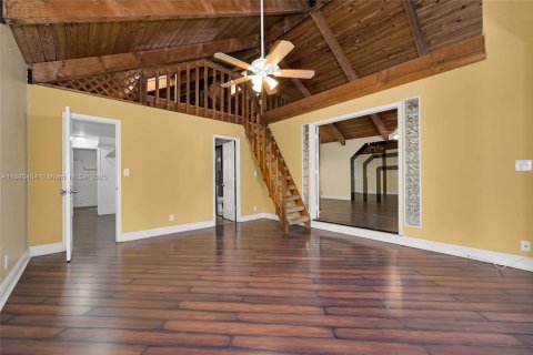 Townhouse in Fort Lauderdale, Florida 2 bedrooms, 107.02 sq.m. № 1943323 - photo 10