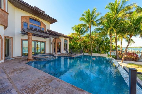 Casa en alquiler en Sarasota, Florida, 6 dormitorios, 589.09 m2 № 620140 - foto 8