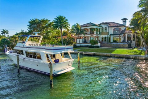 Casa en alquiler en Sarasota, Florida, 6 dormitorios, 589.09 m2 № 620140 - foto 3