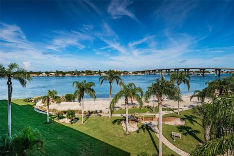 Condominio en alquiler en Saint Petersburg, Florida, 2 dormitorios, 106.84 m2 № 1678406 - foto 19