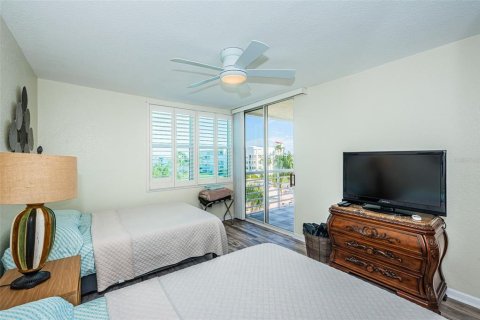 Condominio en alquiler en Saint Petersburg, Florida, 2 dormitorios, 106.84 m2 № 1678406 - foto 13