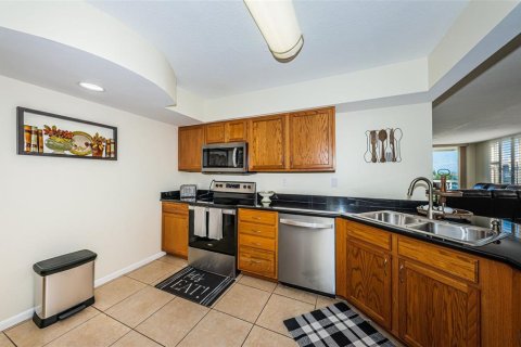 Condominio en alquiler en Saint Petersburg, Florida, 2 dormitorios, 106.84 m2 № 1678406 - foto 5