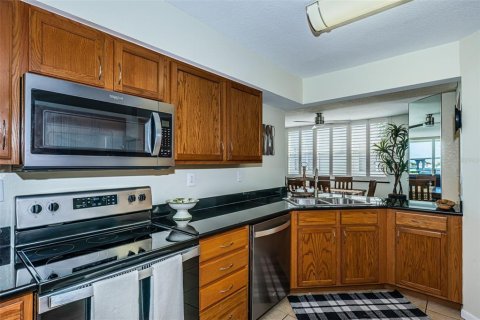 Condominio en alquiler en Saint Petersburg, Florida, 2 dormitorios, 106.84 m2 № 1678406 - foto 3