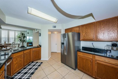 Condominio en alquiler en Saint Petersburg, Florida, 2 dormitorios, 106.84 m2 № 1678406 - foto 4