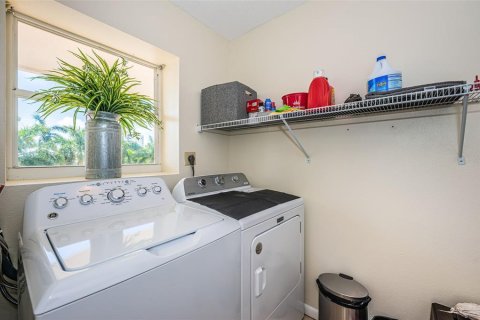 Condominio en alquiler en Saint Petersburg, Florida, 2 dormitorios, 106.84 m2 № 1678406 - foto 21