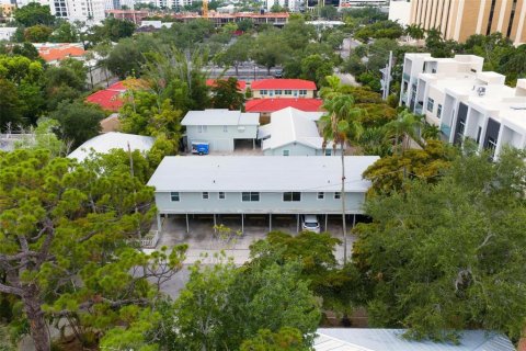 Condo in Sarasota, Florida, 1 bedroom  № 2215284 - photo 14