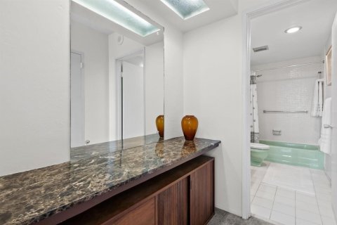 Condominio en venta en Fort Lauderdale, Florida, 2 dormitorios, 120.77 m2 № 2272114 - foto 14