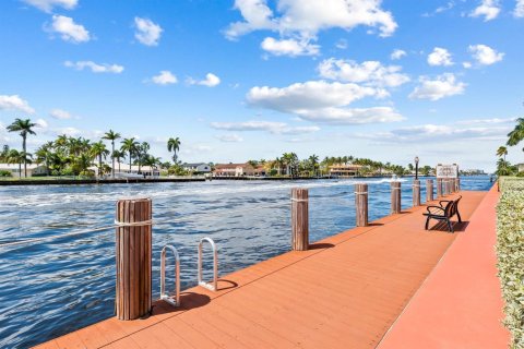 Condominio en venta en Fort Lauderdale, Florida, 2 dormitorios, 120.77 m2 № 2272114 - foto 26