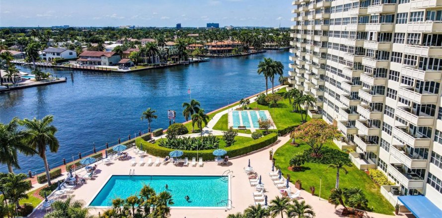 Condominio en Fort Lauderdale, Florida, 2 dormitorios  № 2272114