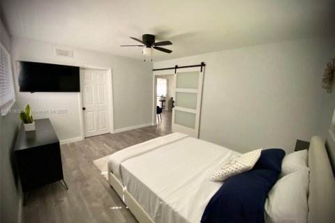 Купить виллу или дом в Лодердейл-Лейкс, Флорида 4 спальни, 233.65м2, № 1970787 - фото 19