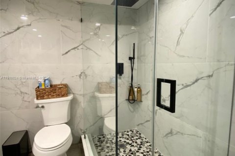 Купить виллу или дом в Лодердейл-Лейкс, Флорида 4 спальни, 233.65м2, № 1970787 - фото 14