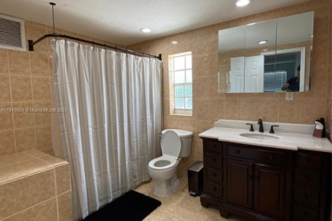 Купить виллу или дом в Лодердейл-Лейкс, Флорида 4 спальни, 233.65м2, № 1970787 - фото 17