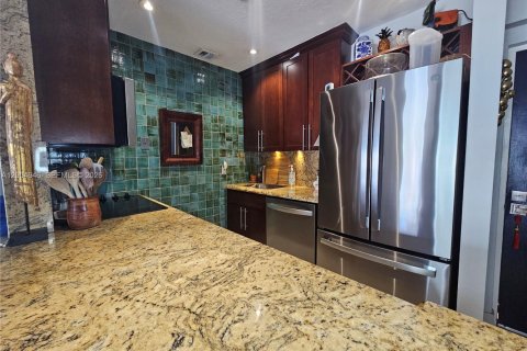 Condo in North Miami Beach, Florida, 1 bedroom  № 2069562 - photo 6