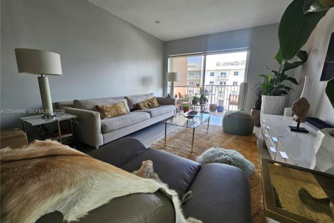 Condo in North Miami Beach, Florida, 1 bedroom  № 2069562 - photo 7