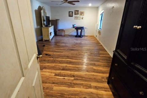 House in Arcadia, Florida 5 bedrooms, 395.58 sq.m. № 2291181 - photo 4