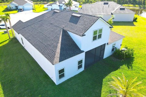 Villa ou maison à louer à Palm Coast, Floride: 5 chambres, 271.09 m2 № 2425521 - photo 3