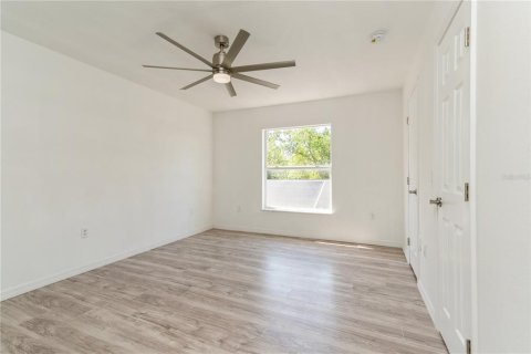 Casa en venta en Port Charlotte, Florida, 5 dormitorios, 280.75 m2 № 1638129 - foto 28
