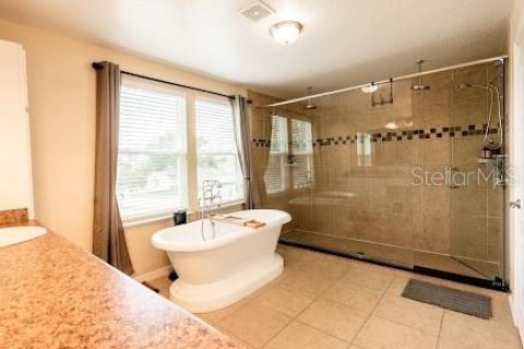 House in Titusville, Florida 3 bedrooms, 252.69 sq.m. № 2227809 - photo 7
