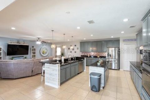 House in Titusville, Florida 3 bedrooms, 252.69 sq.m. № 2227809 - photo 21