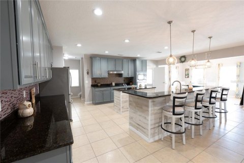 House in Titusville, Florida 3 bedrooms, 252.69 sq.m. № 2227809 - photo 6