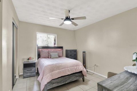 Condo in Tampa, Florida, 2 bedrooms  № 1553965 - photo 23
