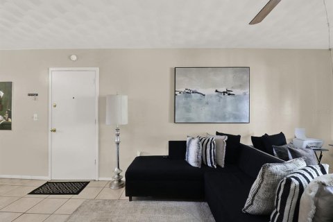 Condo in Tampa, Florida, 2 bedrooms  № 1553965 - photo 4