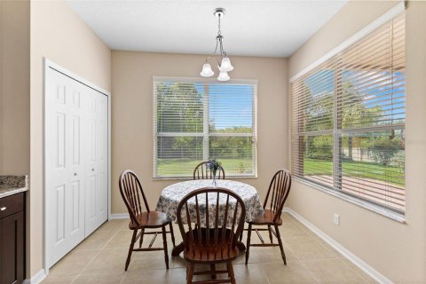 House in Tampa, Florida 5 bedrooms, 335.75 sq.m. № 1740759 - photo 26