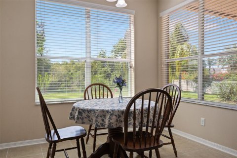 House in Tampa, Florida 5 bedrooms, 335.75 sq.m. № 1740759 - photo 27