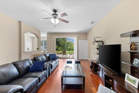 House in Tampa, Florida 5 bedrooms, 335.75 sq.m. № 1740759 - photo 14