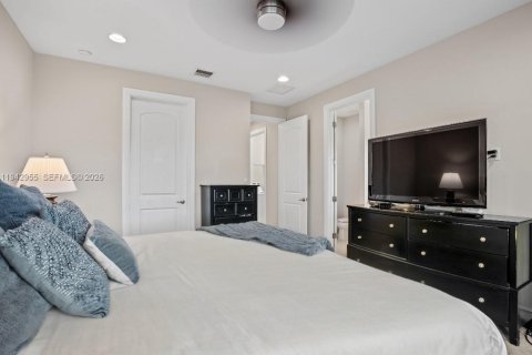 Townhouse in Boca Raton, Florida 3 bedrooms, 160.54 sq.m. № 2002682 - photo 12