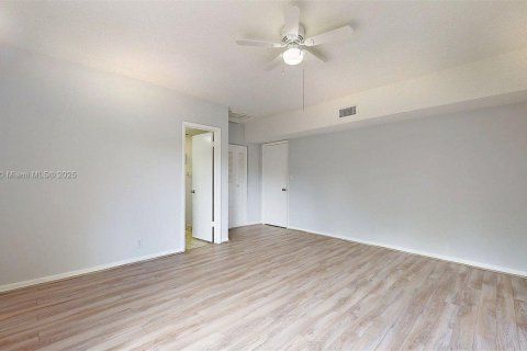 Купить кондоминиум в Дейви, Флорида 2 спальни, 111.48м2, № 1946957 - фото 29