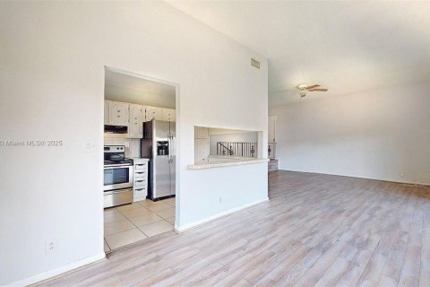 Купить кондоминиум в Дейви, Флорида 2 спальни, 111.48м2, № 1946957 - фото 11