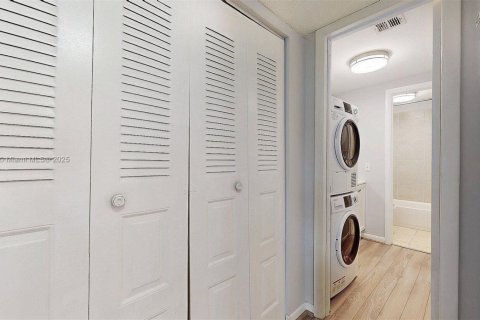 Купить кондоминиум в Дейви, Флорида 2 спальни, 111.48м2, № 1946957 - фото 5