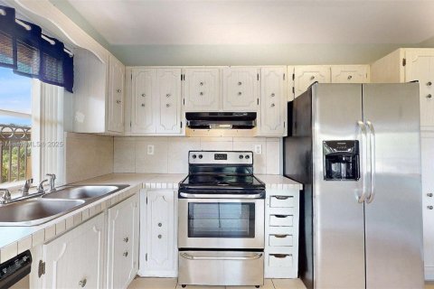 Купить кондоминиум в Дейви, Флорида 2 спальни, 111.48м2, № 1946957 - фото 20